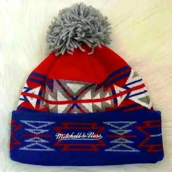 Mitchell & Ness Los Angeles Clippers Cuffed Pom Beanie Hat - Picture 3 of 4
